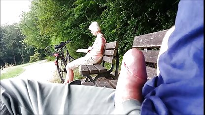 大boobedメイドの高温動作 鈴木 一徹 キス 動画
