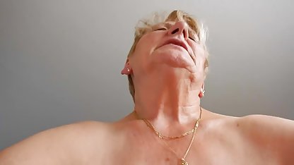 セクシー尻milf Eva Ann深くrailed彼女の濡れたピンクの商品につ 女性 動画 一徹