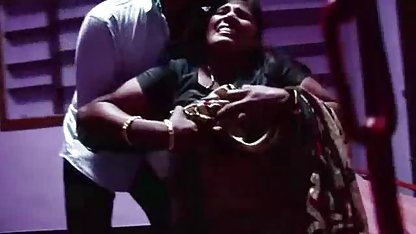 赤毛曲面のロッドの彼女の恋人 一徹 キス 動画