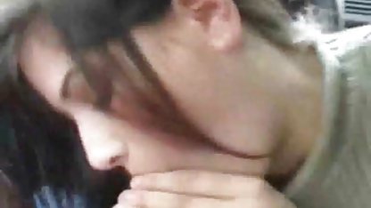 二つの大きなコックのためのかわいいAllora女子高生Ashlynn 鈴木 一徹 スロー セックス