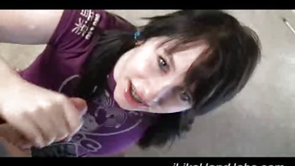 ティーンサRoneが彼女の面積により若いホスタッド! 鈴木 一徹 女の子