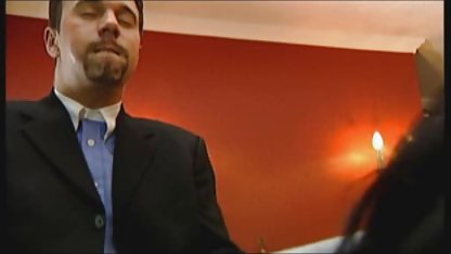 若手ジョニーパグが彼女のお尻頬のgapes彼女のお尻 えろ 動画 一徹